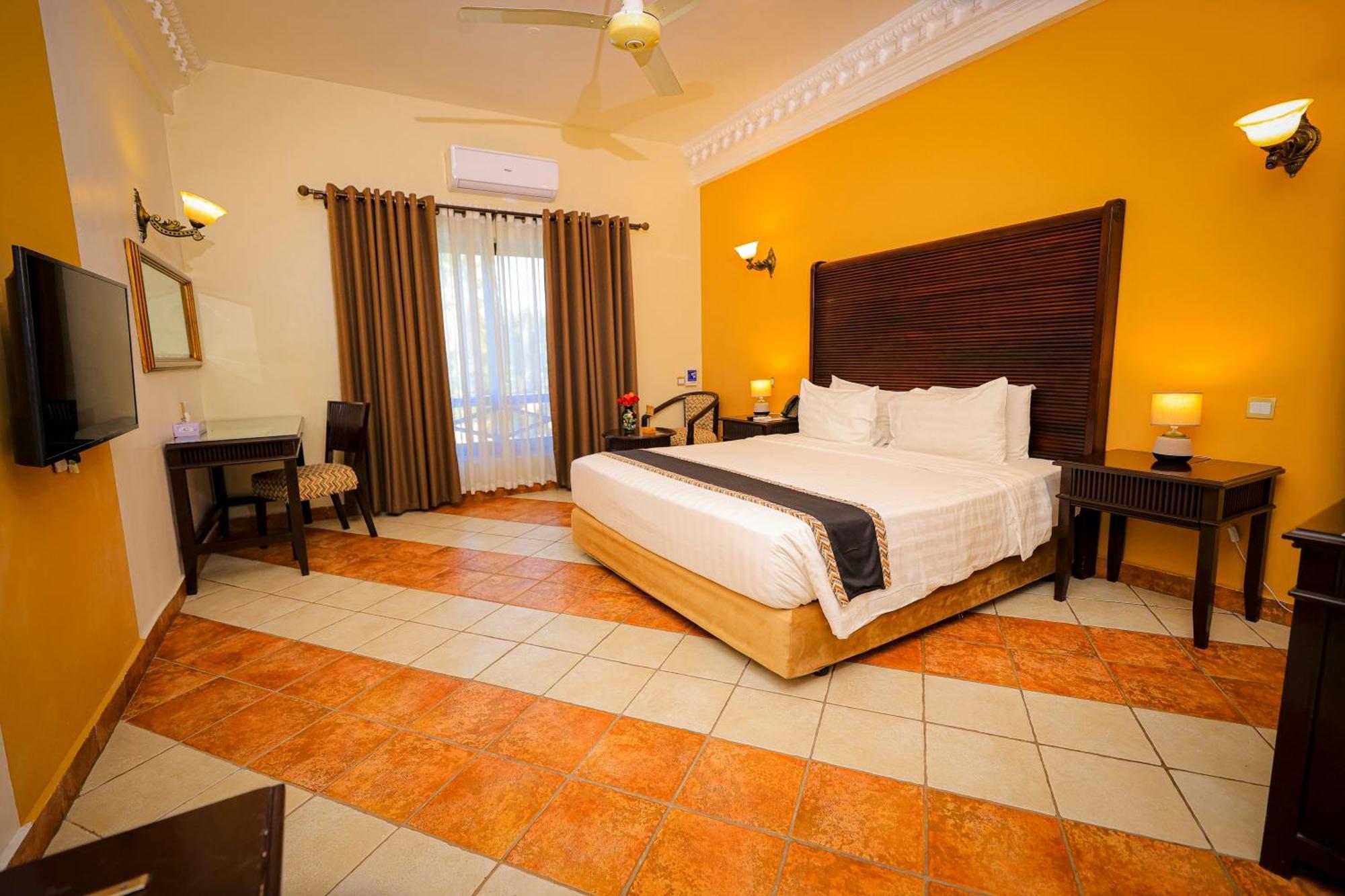 Colosseum Boutique Hotel & Spa Dar es Salaam Exterior photo