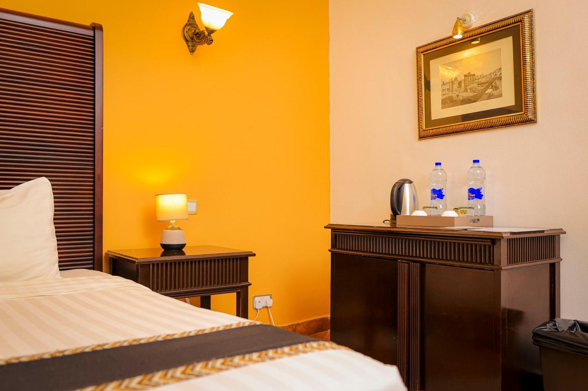 Colosseum Boutique Hotel & Spa Dar es Salaam Room photo