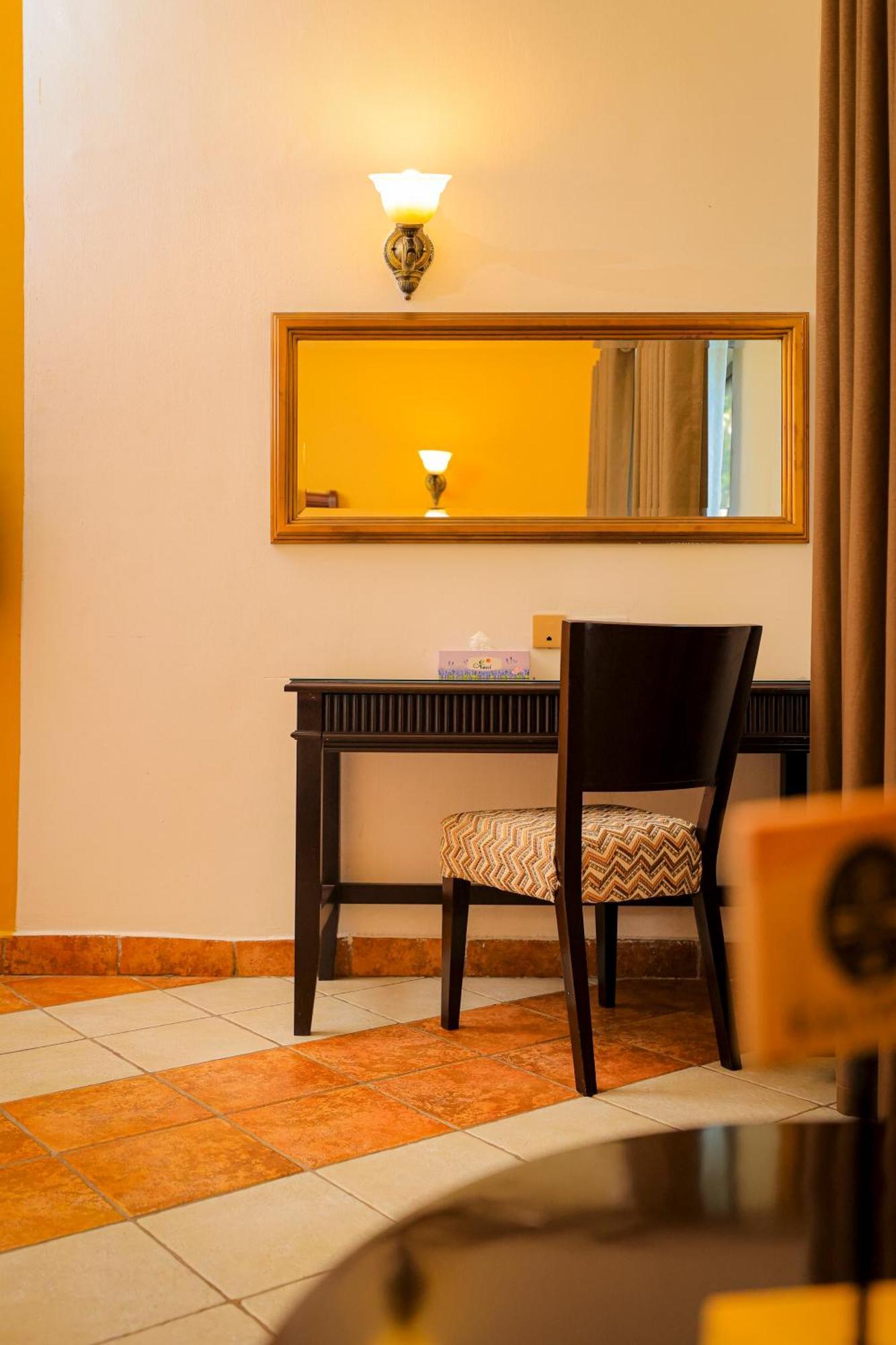 Colosseum Boutique Hotel & Spa Dar es Salaam Room photo