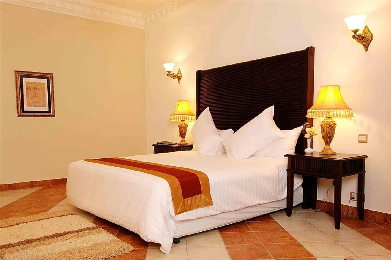 Colosseum Boutique Hotel & Spa Dar es Salaam Exterior photo